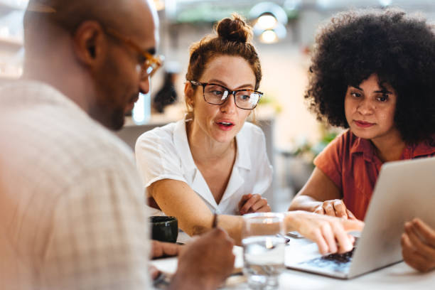 6 Langkah-langkah Memperluas Jangkauan Pasar Bisnis B2B