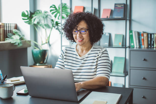 Apa Perbedaan antara Cold Email dan Email Marketing?
