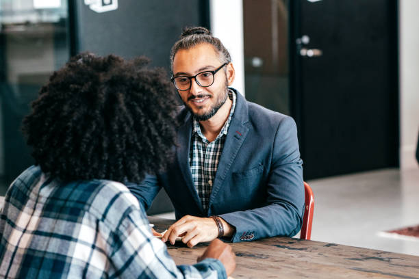 contoh perussahaan b2b untuk meningkatkan loyalitas pelanggan melalui lead nurturing