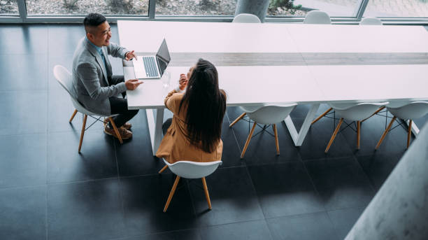 Cara Hemat Biaya Pemasaran B2B dengan 5 Strategi Ini!