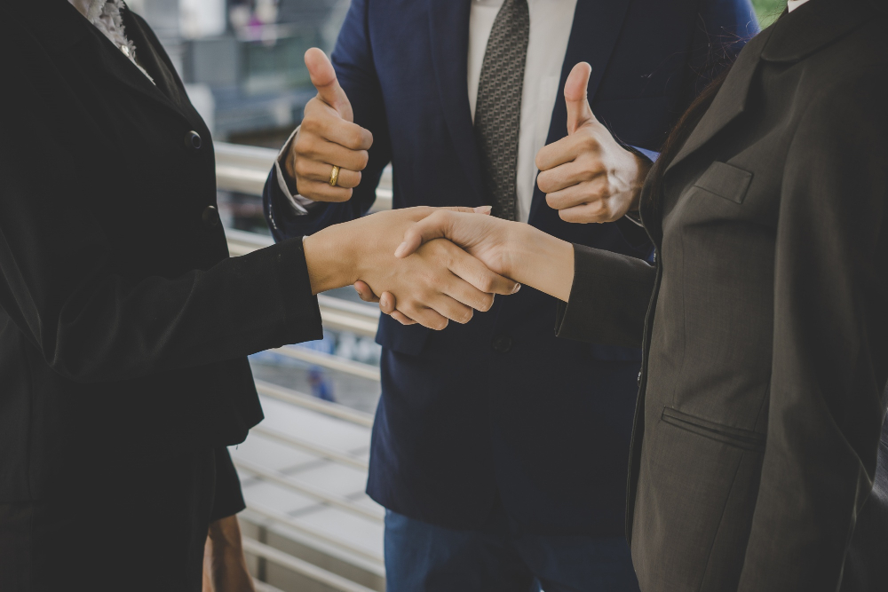 10 Cara Efektif Menjalin Hubungan dengan Klien Bisnis
