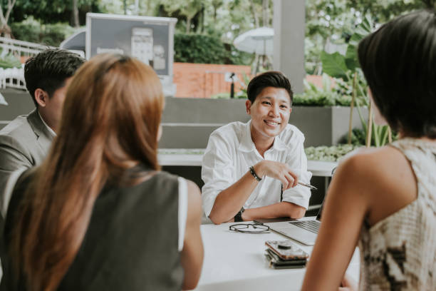 Pengaruh Overconfidence Bias pada Keputusan Berbisnis