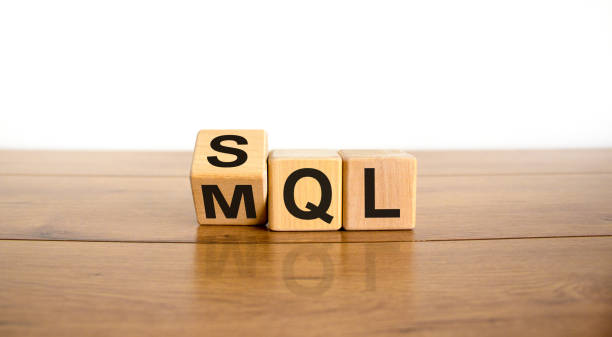 Menargetkan Sales Qualified Lead (SQL) ke Tahap Closing Menargetkan Sales Qualified Lead (SQL) ke Tahap Closing